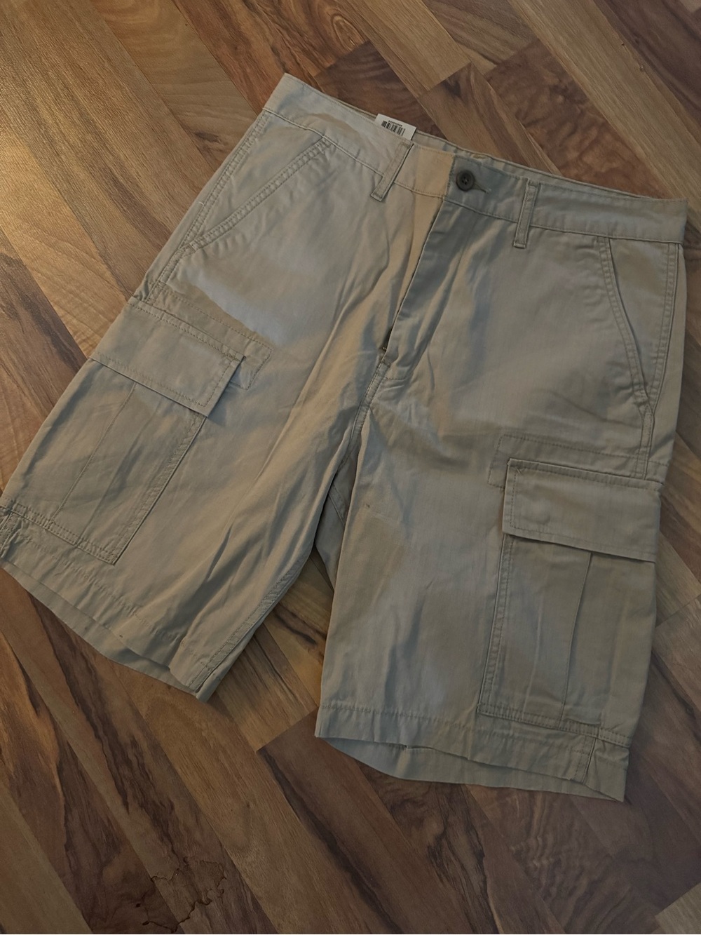 Levi's Men's Cargo Shorts in Khaki